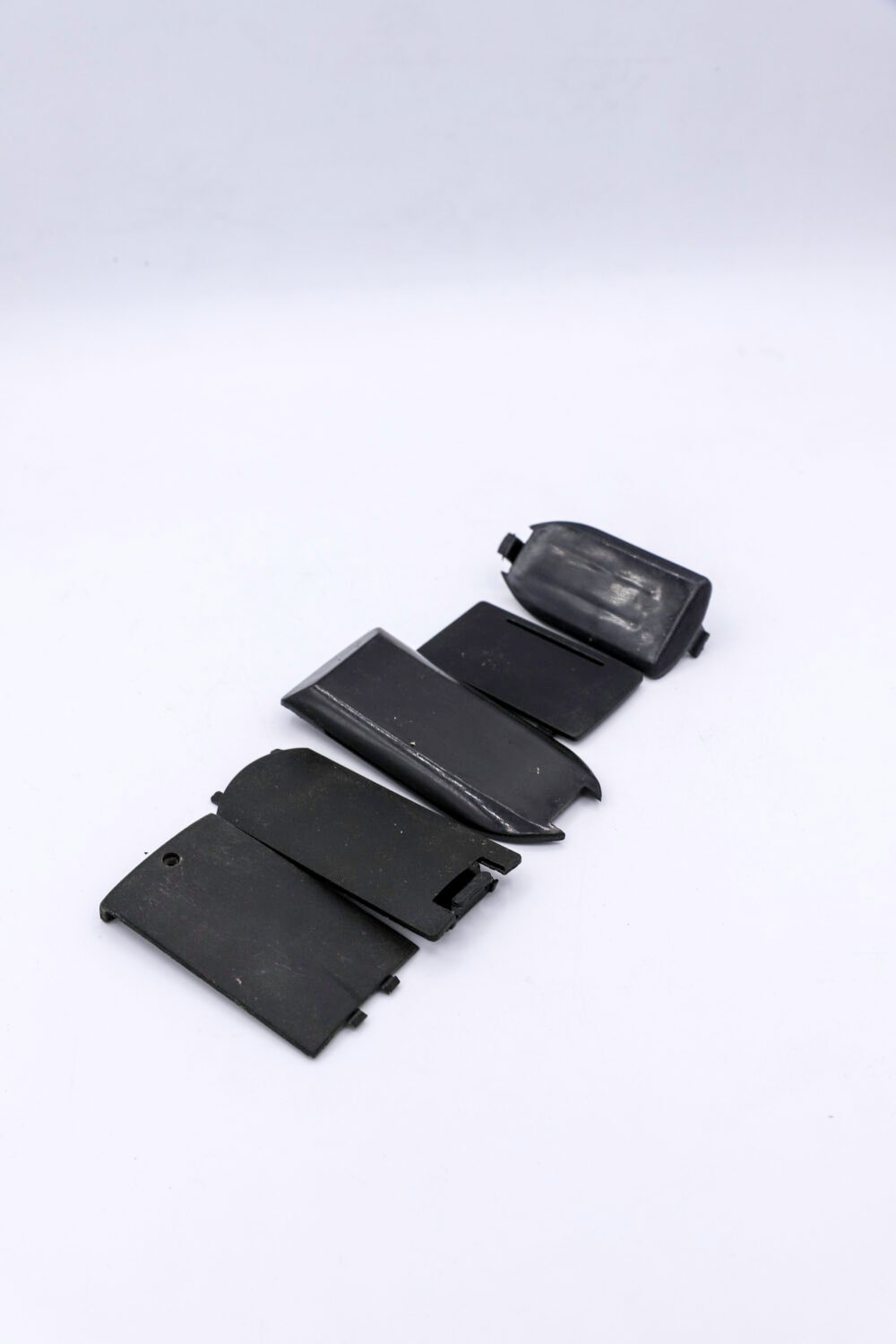 ⁦6040 Remote control battery cover⁩ - الصورة ⁦2⁩