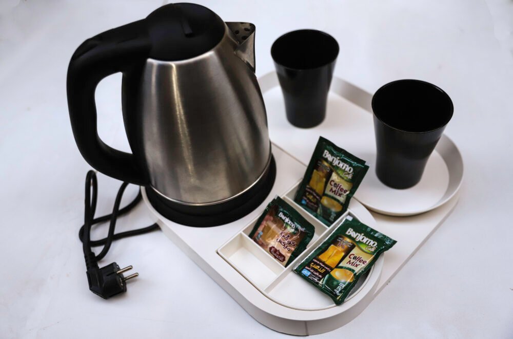 ⁦6009 WELCOME TRAY WITH KETTLE⁩ - الصورة ⁦4⁩